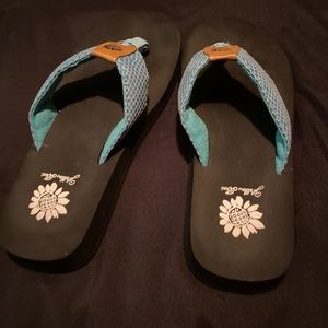 Yellow box flip flops. Aqua/turquoise.Gently Worn only once. Size 6.5.Very comfy